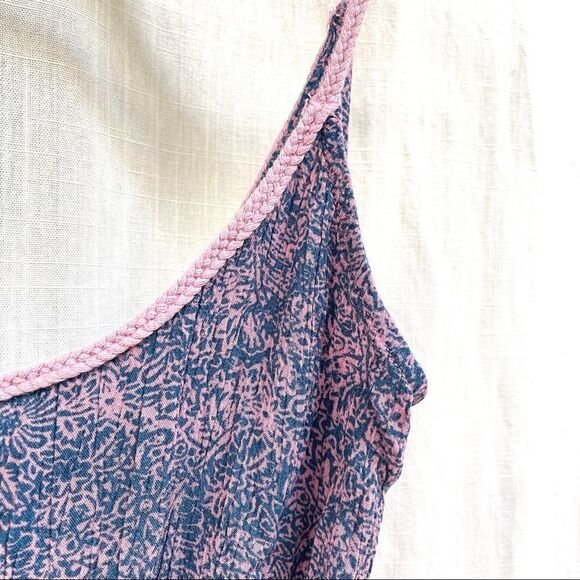 ECOTE Patterned Strappy Scoop Romper - Picture 15 of 15